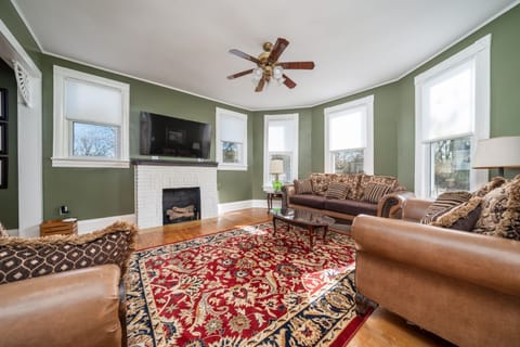 Victorian Charm and Modern Comfort!