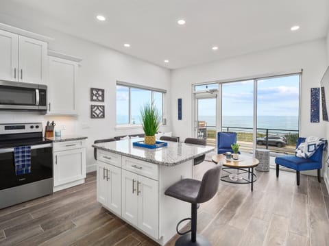 Open-concept living with stunning ocean views (B unit)