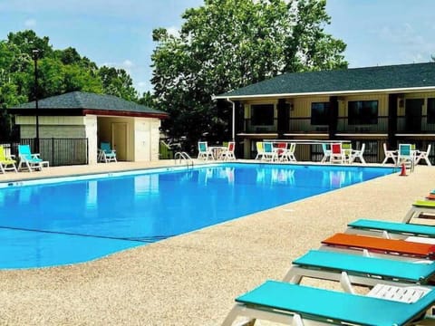 This resort has one of Branson's most beautiful outdoor swimming pools. Relax and enjoy the large gazebo or firepit while the kids swim and play on the jungle gym.   