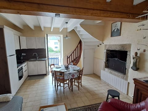 Furniture, Flooring, Wood, Floor, Chair, Interior Design, Table, Kitchen & Dining Room Table, Room, Door