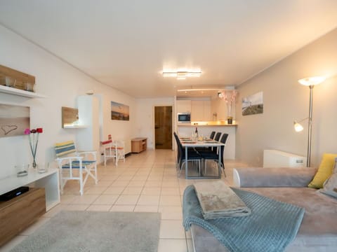 Table, Building, Wood, Lamp, House, Chair, Flooring, Hardwood, Comfort, Living Room