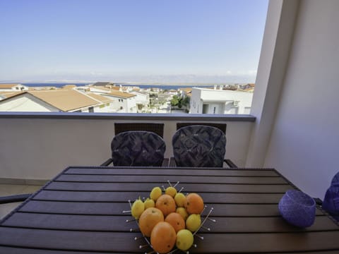 Sky, Food, Property, Plant, Tableware, Window, Building, Table, Wood, Architecture