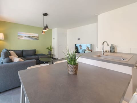 Table, Furniture, Plant, Cabinetry, Flowerpot, Houseplant, Couch, Building, Countertop, Interior Design