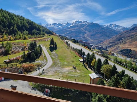Cloud, Sky, Plant, Mountain, Tree, Natural Landscape, Road Surface, Slope, Highland, Thoroughfare