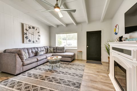 Fort Walton Beach Vacation Rental | 2BR | 1BA | 1,244 Sq Ft | Step-Free Access