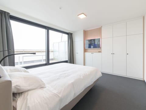 Property, Furniture, Building, Comfort, Wood, Shade, Bed Frame, Pillow, Bed