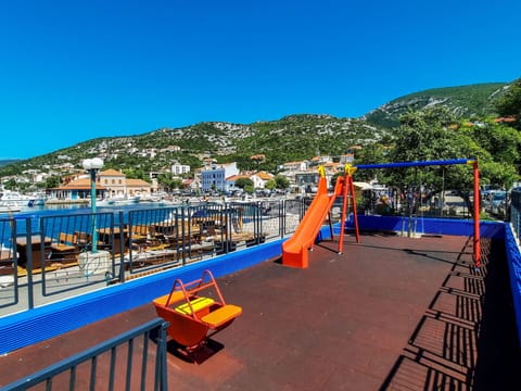 Sky, Cloud, Plant, Flower, Ecoregion, Natural Landscape, Tree, Land Lot, Agriculture, Plain