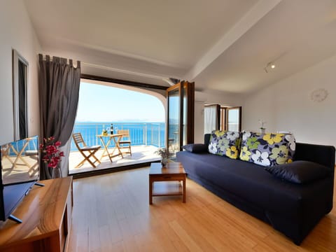 Furniture, Table, Property, Building, Couch, Comfort, Azure, Lamp, Interior Design, Wood
