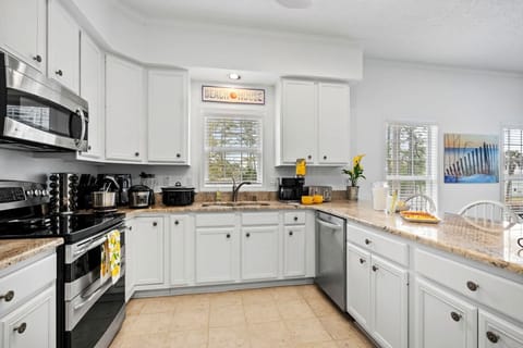 Fully Stocked Kitchen