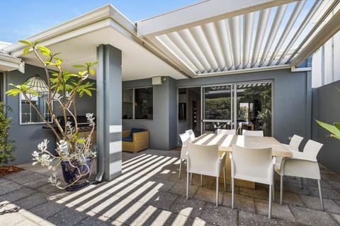 Alfresco