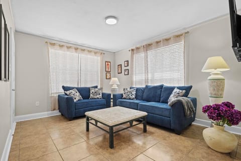 Spacious living room with plenty of seating