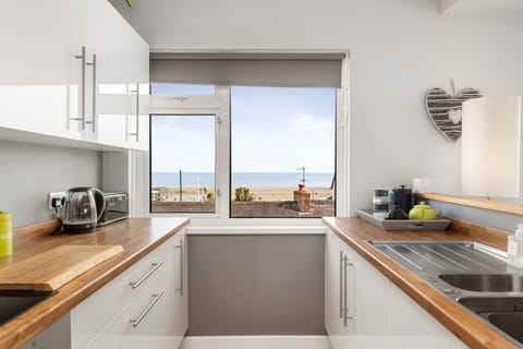 Beautiful sea views, Central