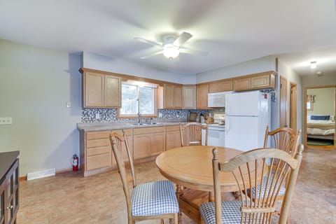 Kitchen | Main Level