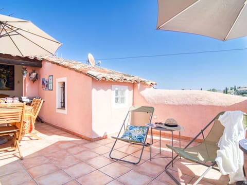 Sky, Furniture, Building, Table, Azure, Window, Shade, Chair, Outdoor Furniture, Architecture