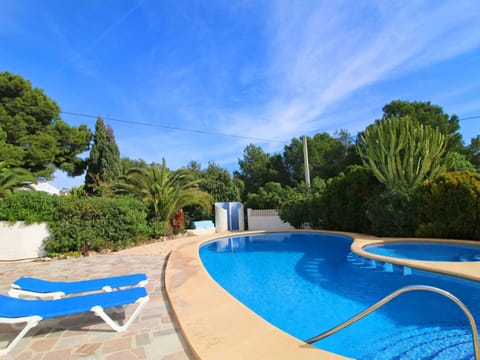 Water, Sky, Cloud, Plant, Swimming Pool, Blue, Tree, Shade, Outdoor Furniture, Body Of Water