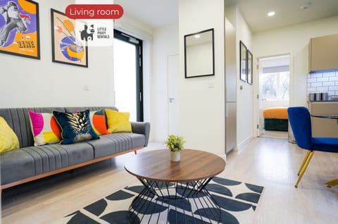 Living Room / Lounge