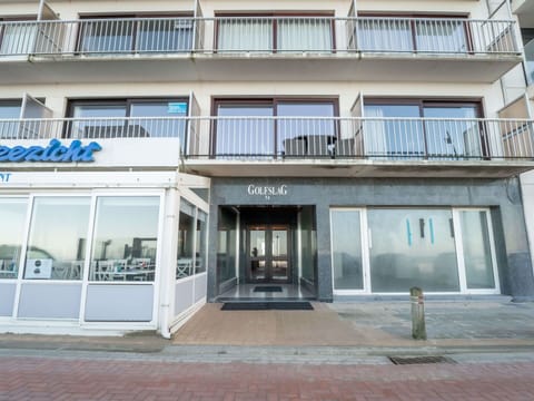 Property, Building, Window, Urban Design, Facade, Condominium, Real Estate, Commercial Building, Door, City