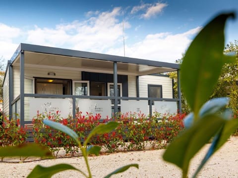 Building, Cloud, Furniture, Window, Sky, Azure, Wood, Interior Design, Shade