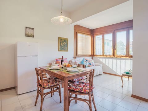 Cloud, Sky, Furniture, Shade, Outdoor Furniture, Wood, Table, Sunlounger, Folding Chair, Outdoor Table