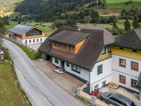 Building, Property, Window, House, Wheel, Tree, Land Lot, Vehicle, Car