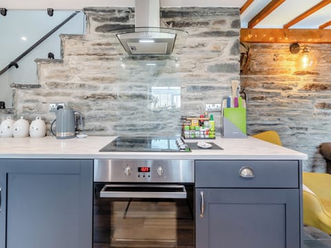 Kitchen area | Ty Rhiw, Cilgerran