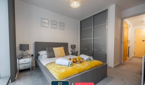 Bedroom at Valore Property Services Short Lets & Serviced Accommodation