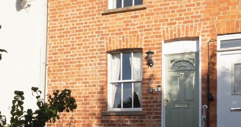 Valore Property Services Short Lets & Serviced Accommodation