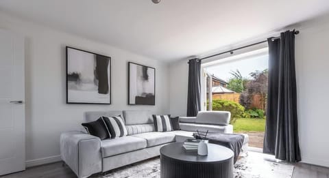 Lounge at Valore Property Services Short Lets & Serviced Accommodation