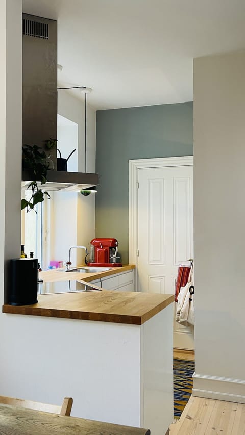 Dining Room, Kitchen