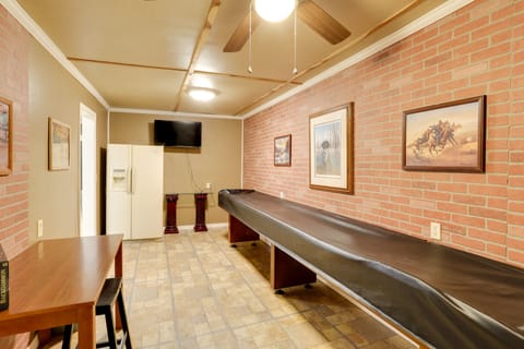 Game Room | Shuffleboard | Ground Floor