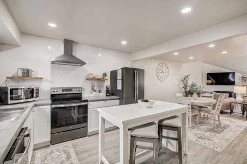 Fully equipped kitchen