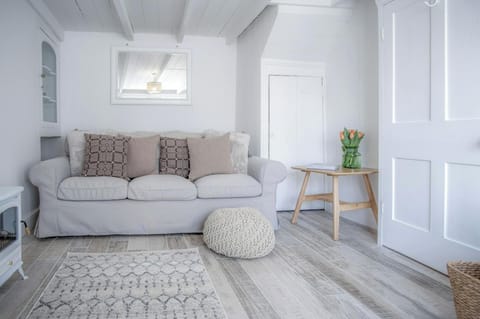 Mount Gernos living room showing sofa, rug and table