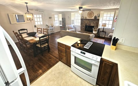 Fully stocked, full size kitchen with all the kitchen gadgets you need.