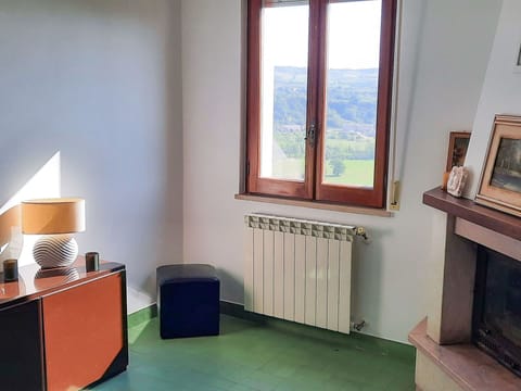 Cloud, Sky, Plant, Arecales, Shade, Tree, Coastal And Oceanic Landforms, Leisure, Terrestrial Plant, Boat