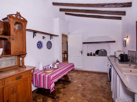 Water, Sky, Water Resources, Plant, World, Cloud, Tree, Urban Design, Watercourse, Body Of Water