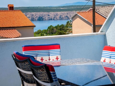 Water, Sky, Daytime, Property, Blue, Azure, Building, Architecture, Outdoor Furniture