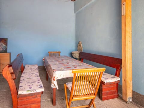 Property, Furniture, Table, Wood, Building, Chair, Hardwood, House, Paint, Room