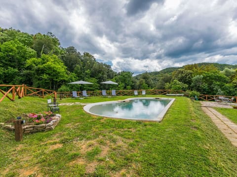 Water, Cloud, Sky, Plant, Tree, Natural Landscape, Swimming Pool, Grass, Leisure, Landscape