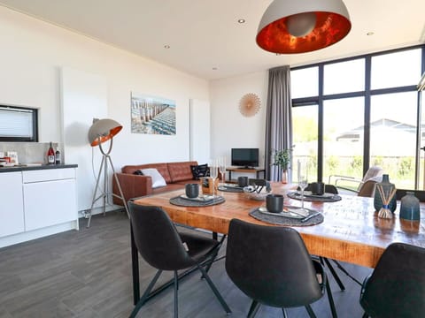 Building, Window, Swimming Pool, Water, Urban Design, Tower Block, Condominium, Neighbourhood, Residential Area, Plant