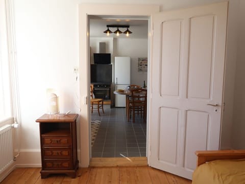 Property, Cabinetry, Door, Wood, Interior Design, Drawer, Flooring, Window, Floor