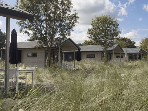 Building, Window, Swimming Pool, Water, Urban Design, Tower Block, Condominium, Neighbourhood, Residential Area, Plant