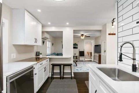 Full kitchen, Dishes for 6, Full set of pots and pans, Tap water safe to drink.