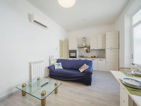 Water, Sky, Swimming Pool, Plant, Azure, Blue, Tree, Outdoor Furniture, Building, Shade