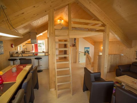 Plant, Building, Window, Swimming Pool, Azure, Water, Tree, House, Sky, Urban Design