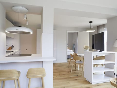 Plant, Building, Window, Swimming Pool, Azure, Water, Tree, House, Sky, Urban Design