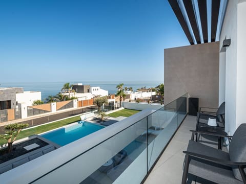 Sky, Building, Plant, Water, Window, Azure, Shade, Swimming Pool, Chair, House