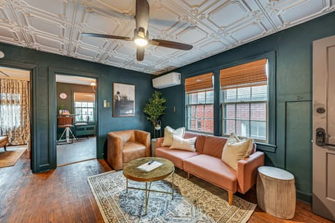 Elizabethtown Vacation Rental | 1BR | 1BA | 700 Sq Ft | Staircase Required