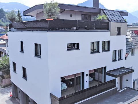 Property, Building, Window, Urban Design, Tree, Condominium, Residential Area, House, Real Estate, Facade