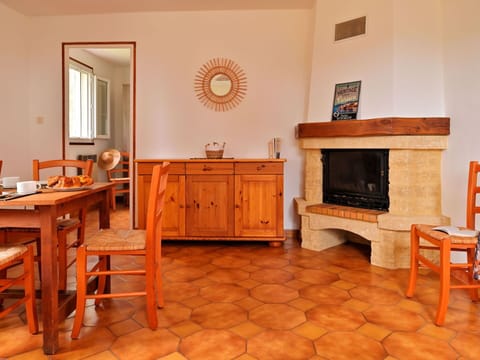 Furniture, Cabinetry, Property, Table, Building, Mirror, Wood, Drawer, Chair, Interior Design