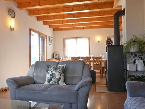 Furniture, Property, Plant, Table, Wood, Interior Design, Houseplant, Lighting, Living Room, Shade